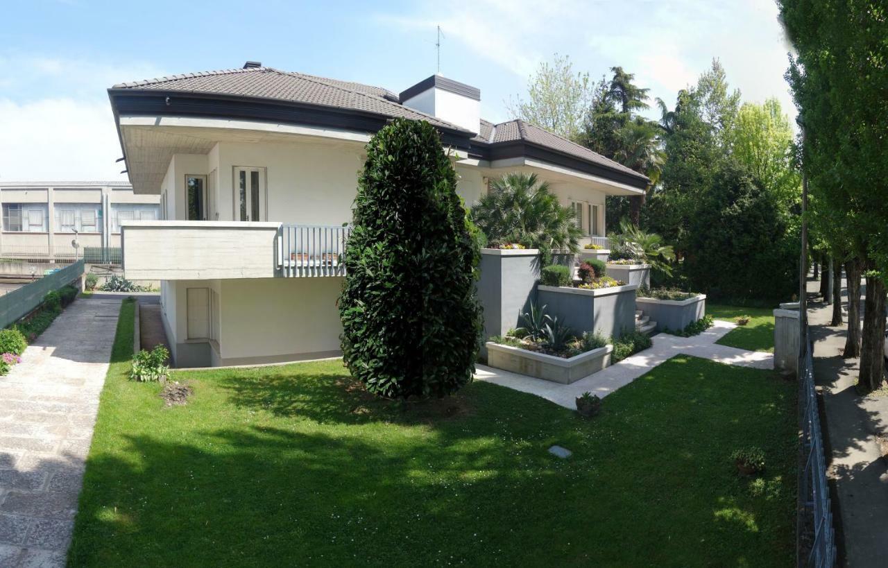 Biancavilla B&B Brescia Exteriör bild